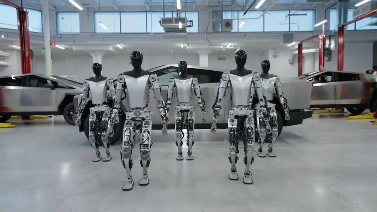 特斯拉 Optimus 人形机器人再进化：可依靠视觉自主分类物体，还能做瑜伽