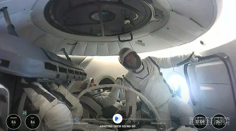 SpaceX再创历史，人类首次商业太空行走成就达成！